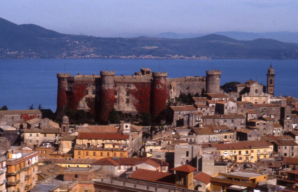 Apartment Il Convento Bracciano  Luaran gambar